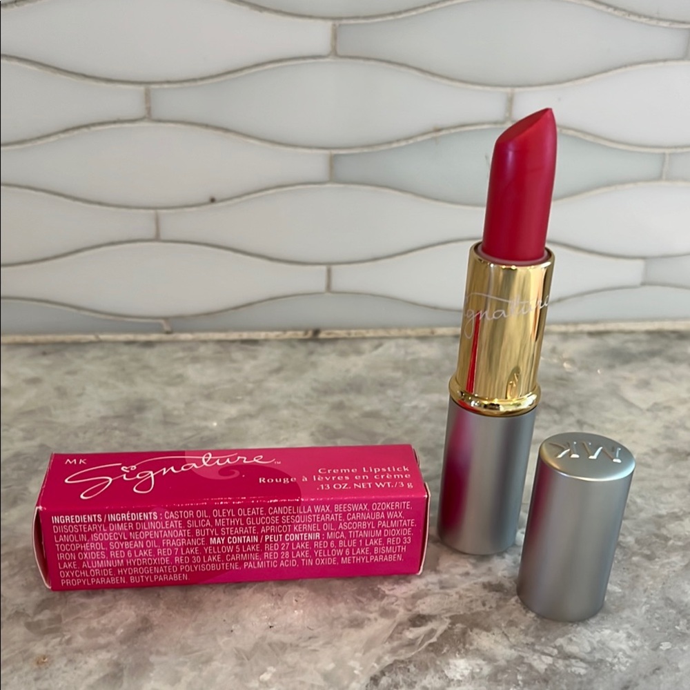 Mary Kay Pink Daisy Lipstick